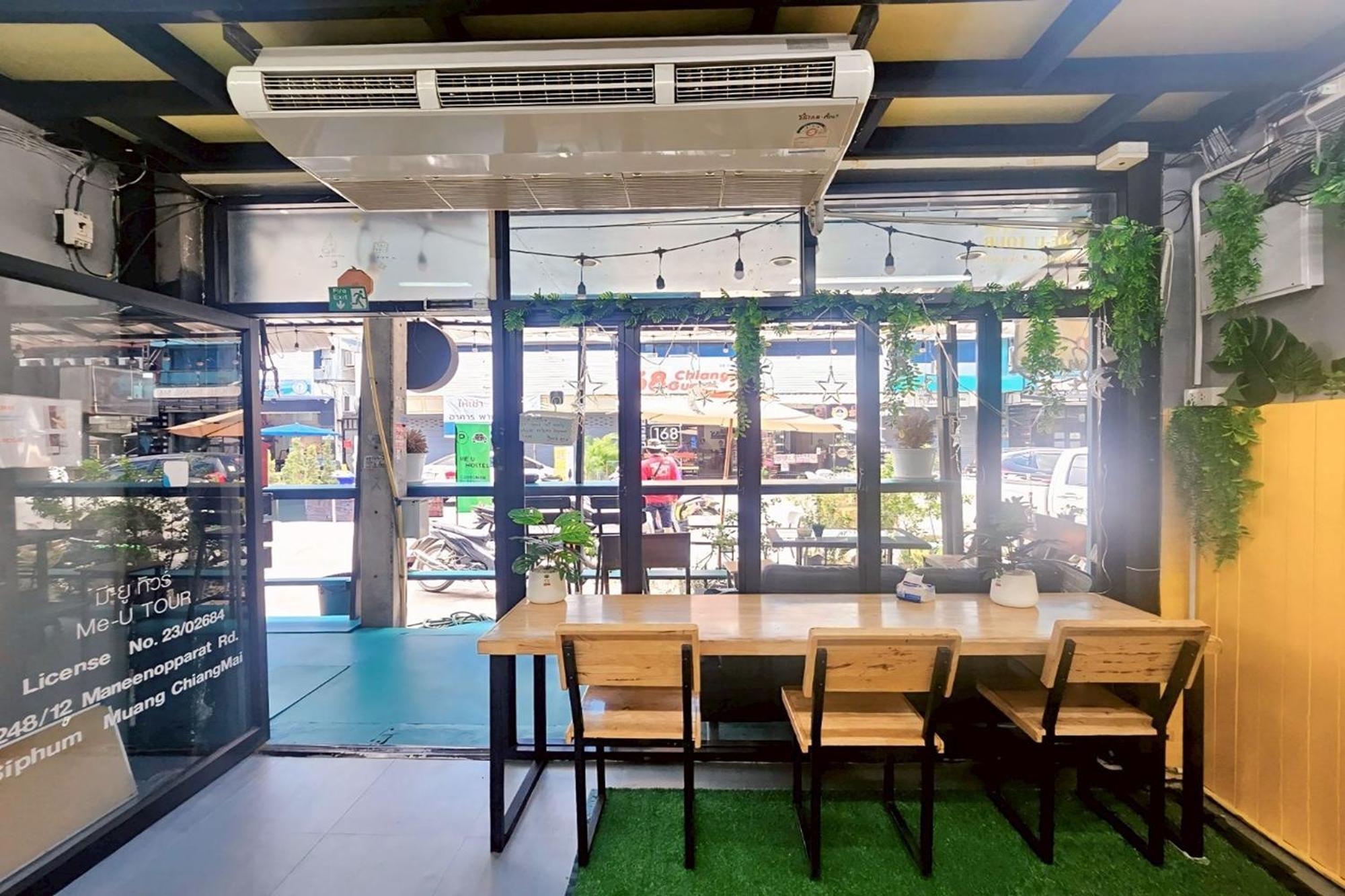 Me U Hostel Chiang Mai Exterior photo